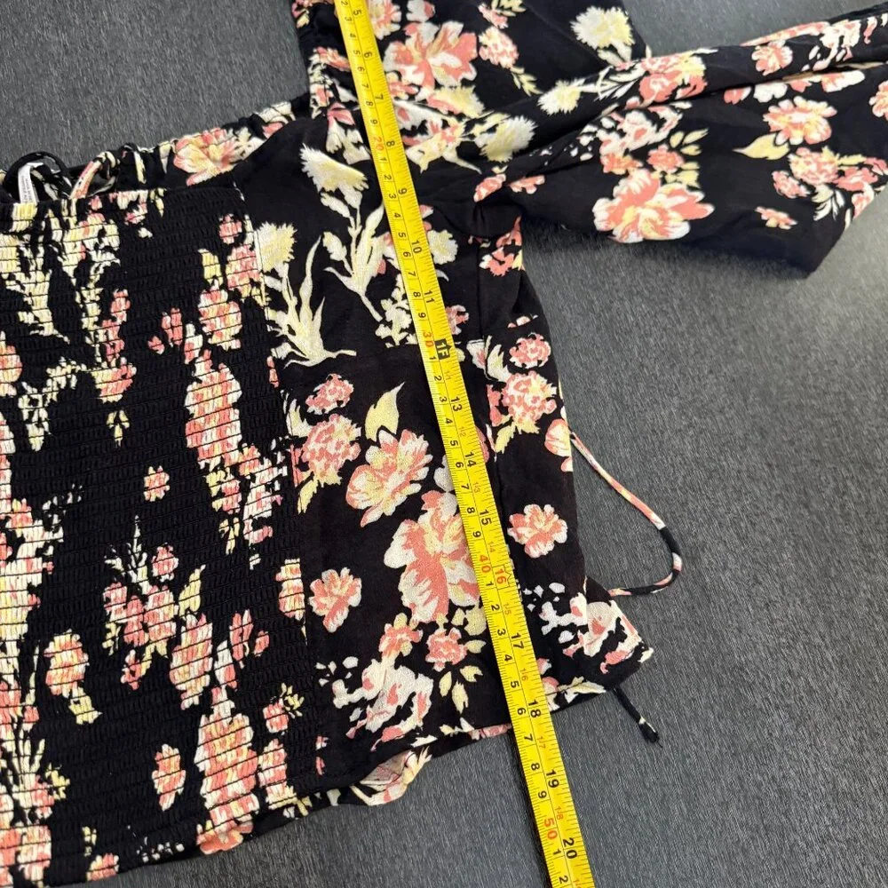 Free People Hilary Print Puff Sleeves Cropped Black Blouse Top, Size S NWOT - Picture 9 of 10
